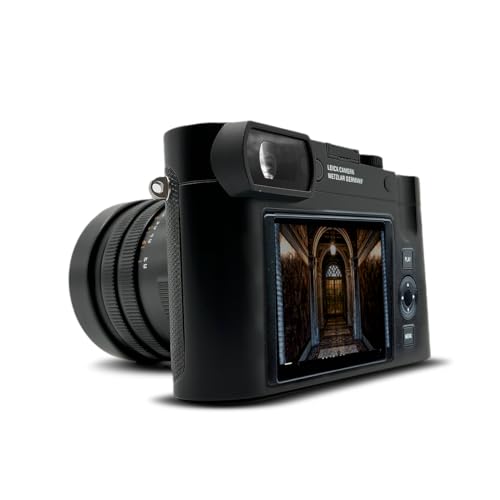 Leica Q3 - Fotocamera digitale compatta e potente (19080) con obiettivo Summilux 28 mm f/1.7 ASPH, registrazione 8K, sensore 60 MP + scheda da 64 GB + borsa + kit di pulizia — foto prodotto Amazon